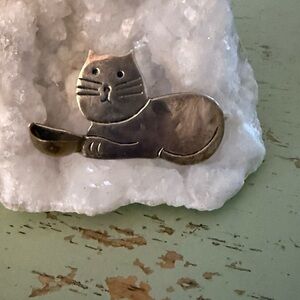 Elegant Silver Cat Brooch